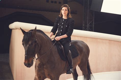 chanel a cavallo